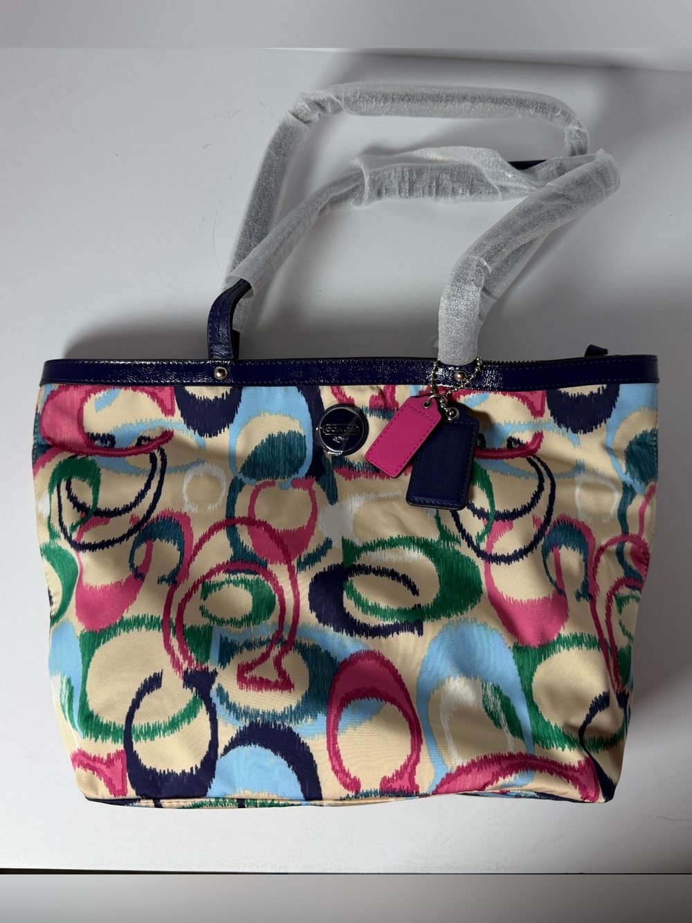 New With Tags Coach F24453 Ikat Large Carryall Tote Multicolored Signature C